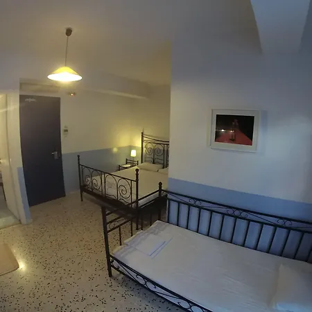 Safestay Athens Monastiraki-3